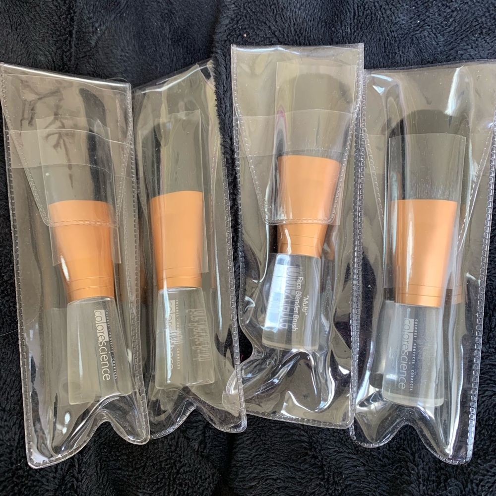 NWOT Face Blender Brush
